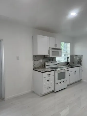 4591 Purdy Lane West Palm Beach FL 33415