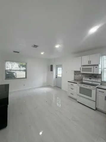 4591 Purdy Lane West Palm Beach FL 33415