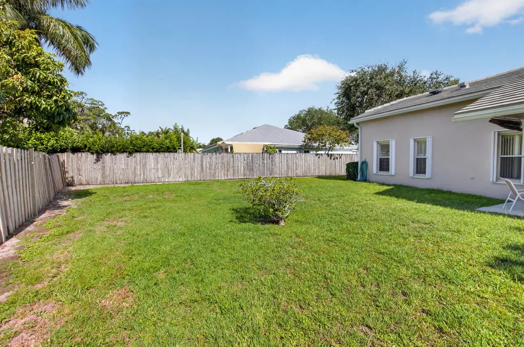 3820 NW 10th Street Delray Beach FL 33445