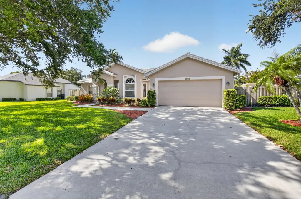 3820 NW 10th Street Delray Beach FL 33445