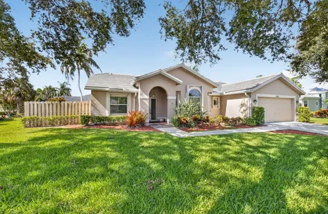 3820 NW 10th Street Delray Beach FL 33445