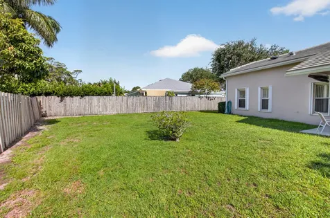 3820 NW 10th Street Delray Beach FL 33445