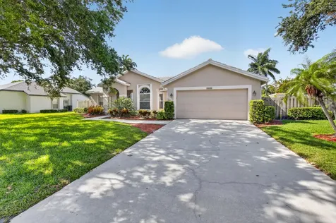 3820 NW 10th Street Delray Beach FL 33445
