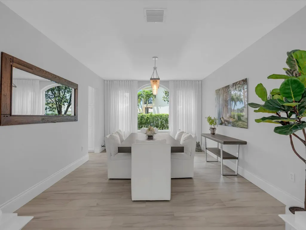 15783 Viana Winds Point Delray Beach FL 33446