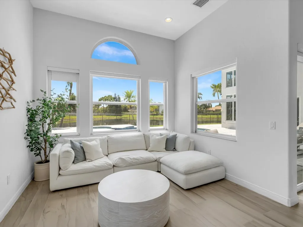 15783 Viana Winds Point Delray Beach FL 33446
