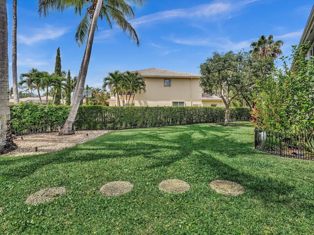 15783 Viana Winds Point Delray Beach FL 33446