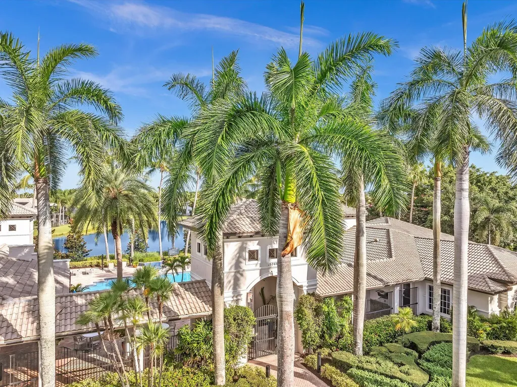 15783 Viana Winds Point Delray Beach FL 33446