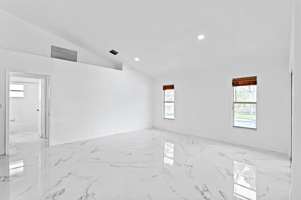 17645 N 77th Lane Lane N The Acreage FL 33470