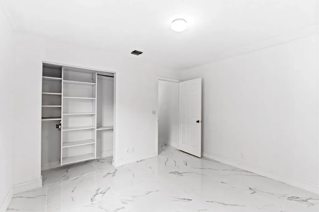 17645 N 77th Lane Lane N The Acreage FL 33470