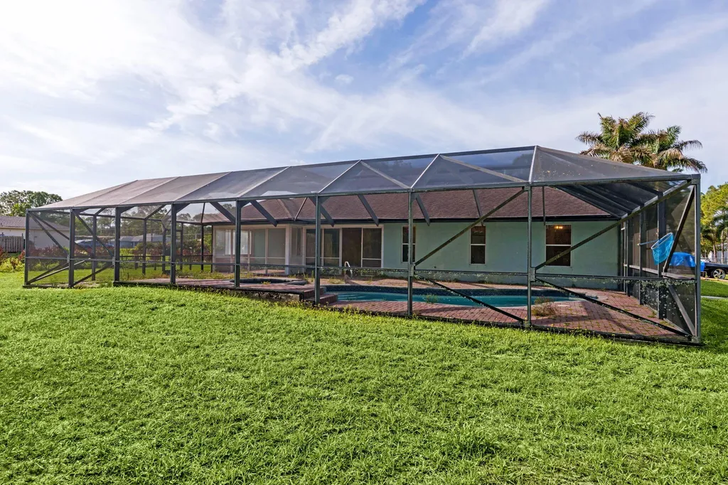 17645 N 77th Lane Lane N The Acreage FL 33470