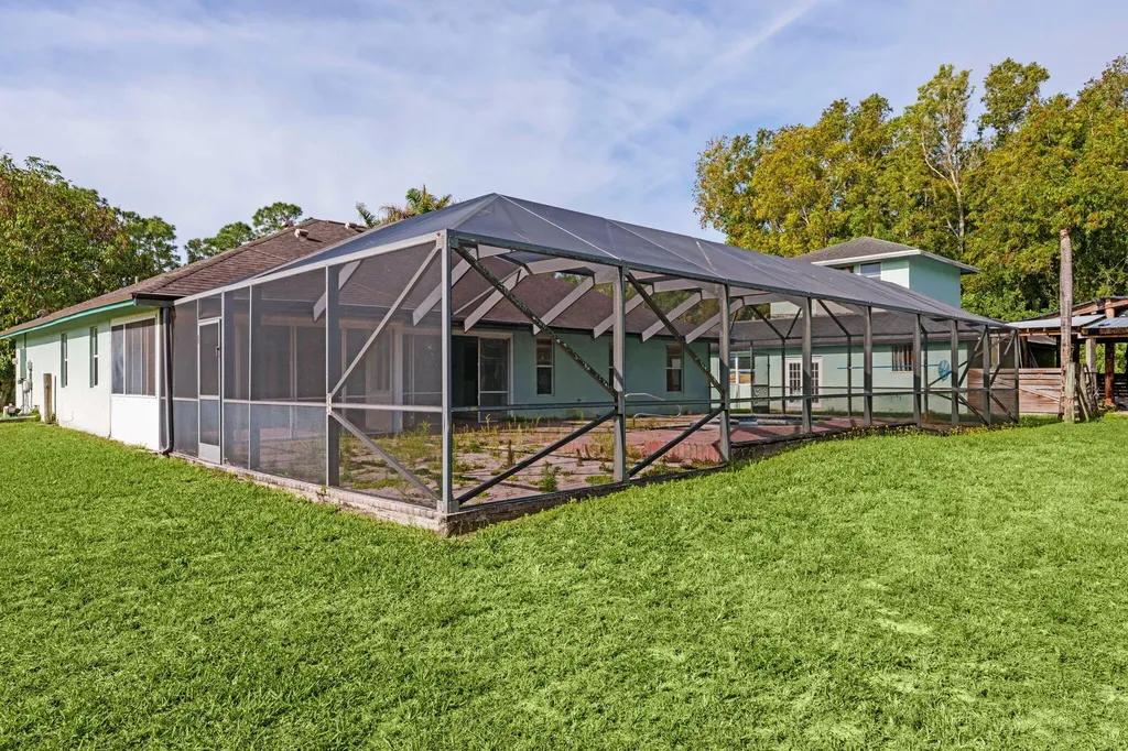 17645 N 77th Lane Lane N The Acreage FL 33470