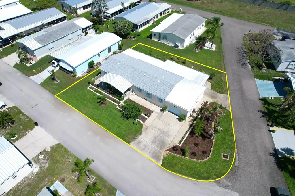 5390 Hammerstone Court Micco FL 32976