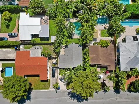 1636 NE 17th Terrace Fort Lauderdale FL 33305