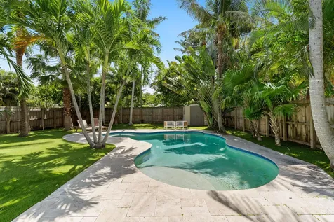 1636 NE 17th Terrace Fort Lauderdale FL 33305