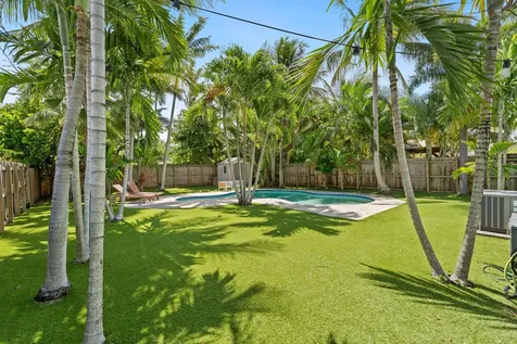 1636 NE 17th Terrace Fort Lauderdale FL 33305