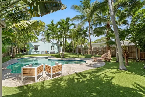 1636 NE 17th Terrace Fort Lauderdale FL 33305