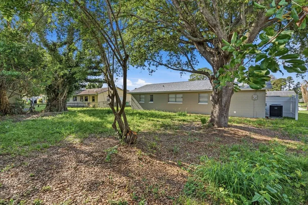 311 Essex Drive Fort Pierce FL 34946
