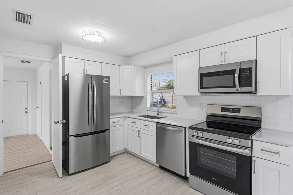 311 Essex Drive Fort Pierce FL 34946