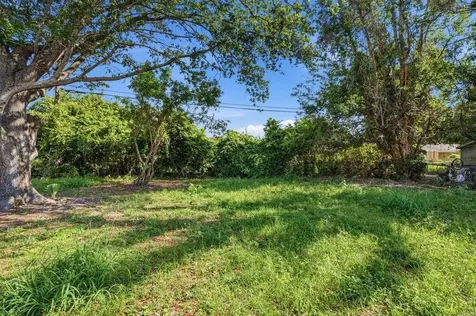 311 Essex Drive Fort Pierce FL 34946