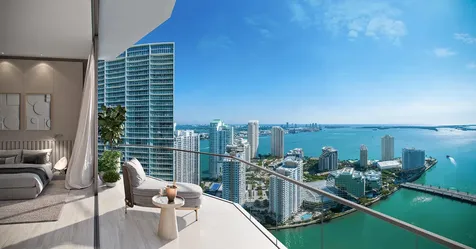 77 SE 5th Street Miami FL 33131
