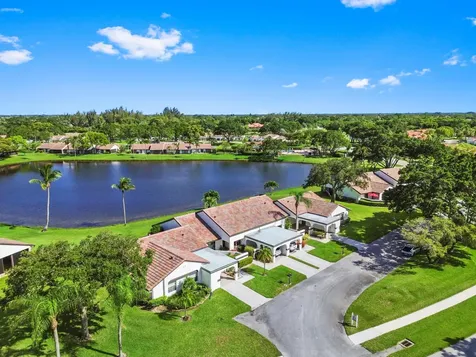 5537 Parkwalk Circle E Boynton Beach FL 33472