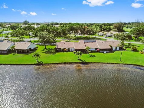 5537 Parkwalk Circle E Boynton Beach FL 33472