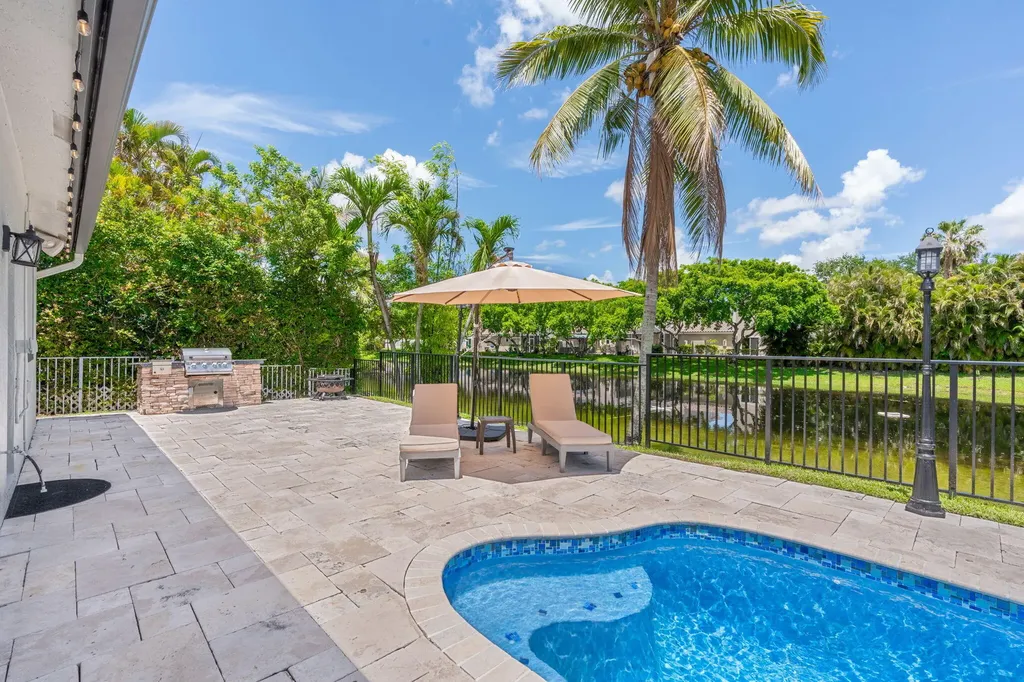 5617 NW 106th Way Coral Springs FL 33076