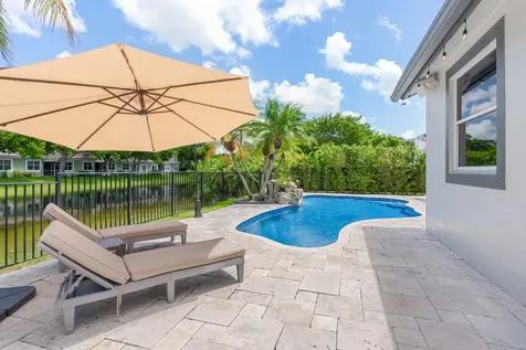 5617 NW 106th Way Coral Springs FL 33076