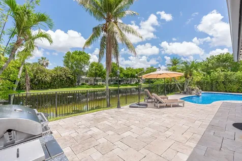 5617 NW 106th Way Coral Springs FL 33076