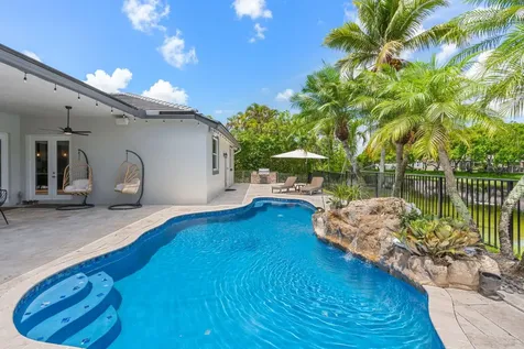 5617 NW 106th Way Coral Springs FL 33076