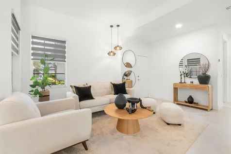 5617 NW 106th Way Coral Springs FL 33076