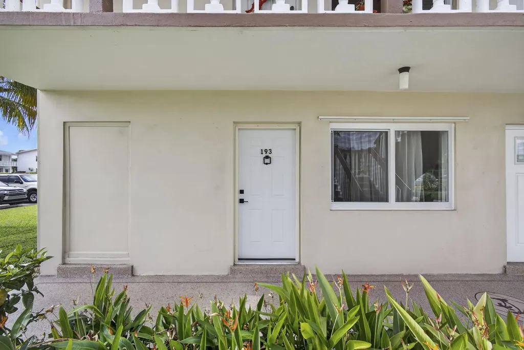 193 Easthampton I West Palm Beach FL 33417