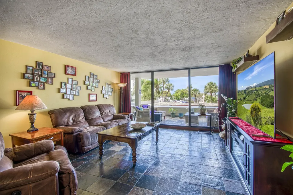 136 Lakeshore Drive North Palm Beach FL 33408