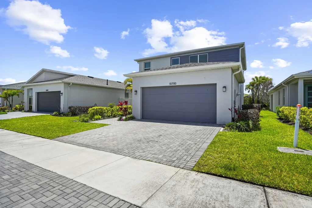 10700 SW Gloriana Street Port St Lucie FL 34987