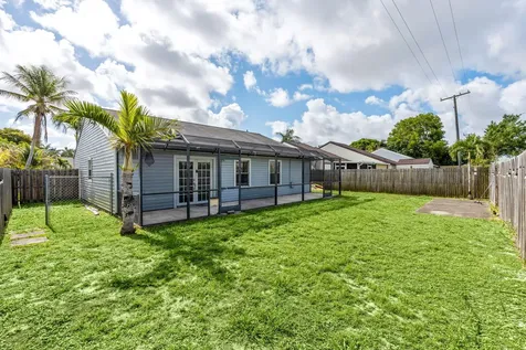 7944 Ridgewood Drive Greenacres FL 33467