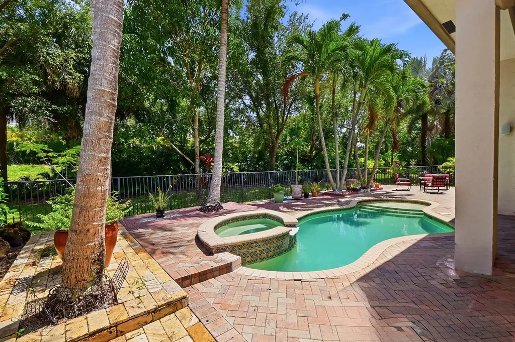 10340 Trianon Place Wellington FL 33449