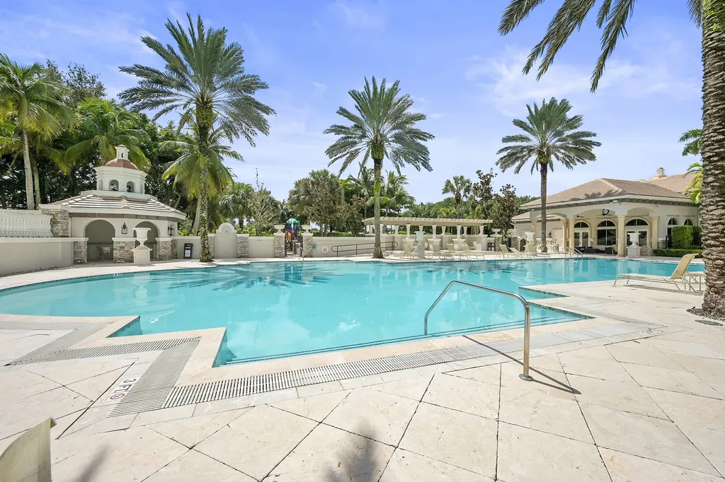 10340 Trianon Place Wellington FL 33449