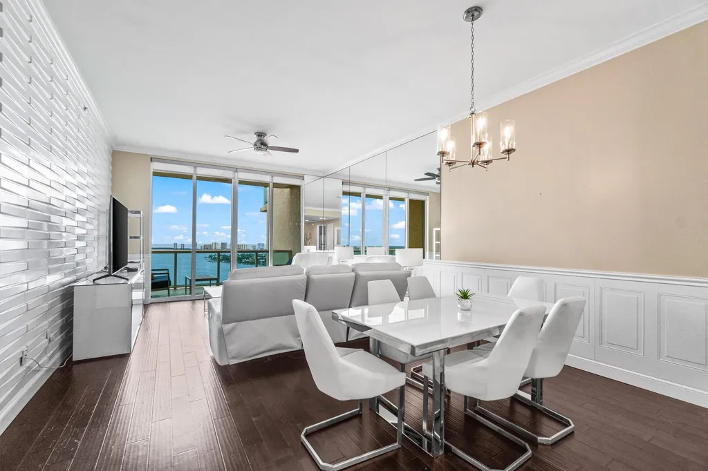 2650 Lake Shore Drive Riviera Beach FL 33404