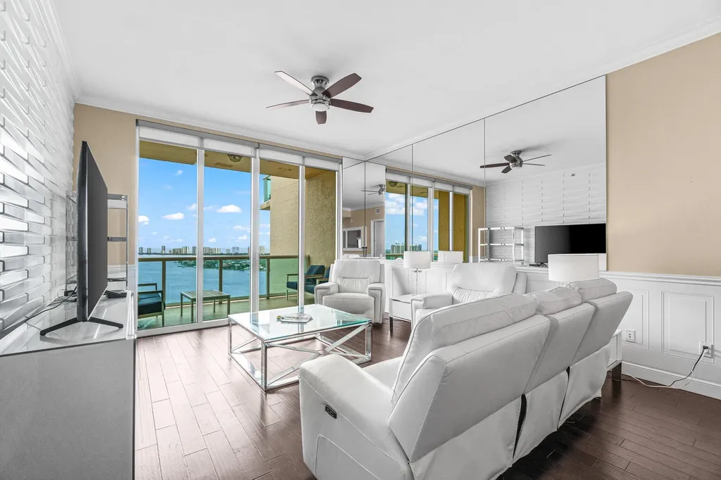 2650 Lake Shore Drive Riviera Beach FL 33404