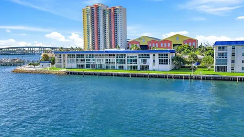400 Wilma Circle Riviera Beach FL 33404