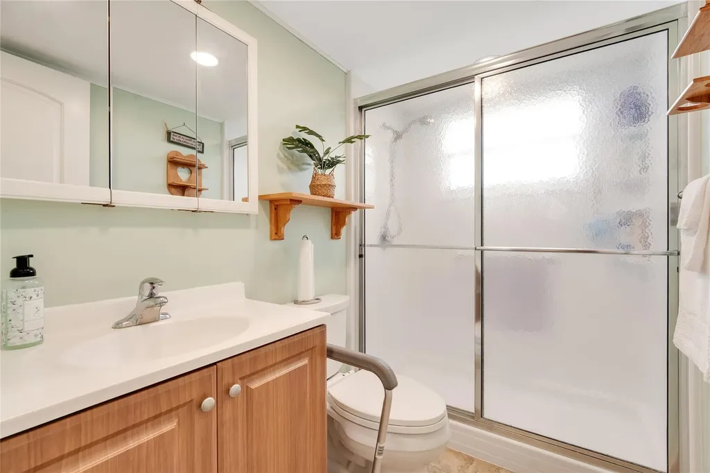 201 Valencia I Delray Beach FL 33446