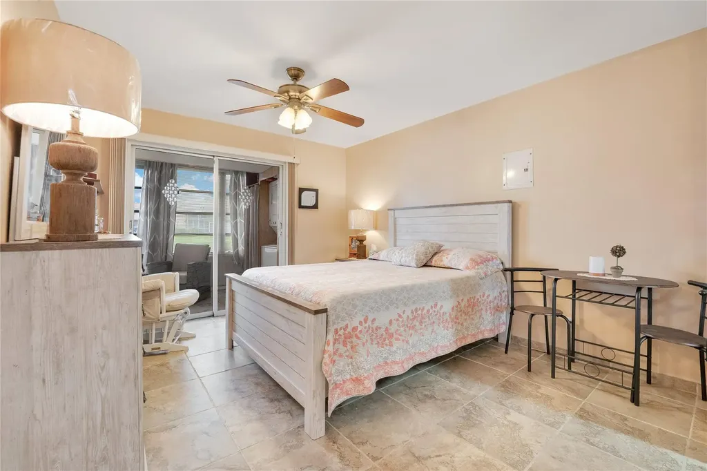 201 Valencia I Delray Beach FL 33446