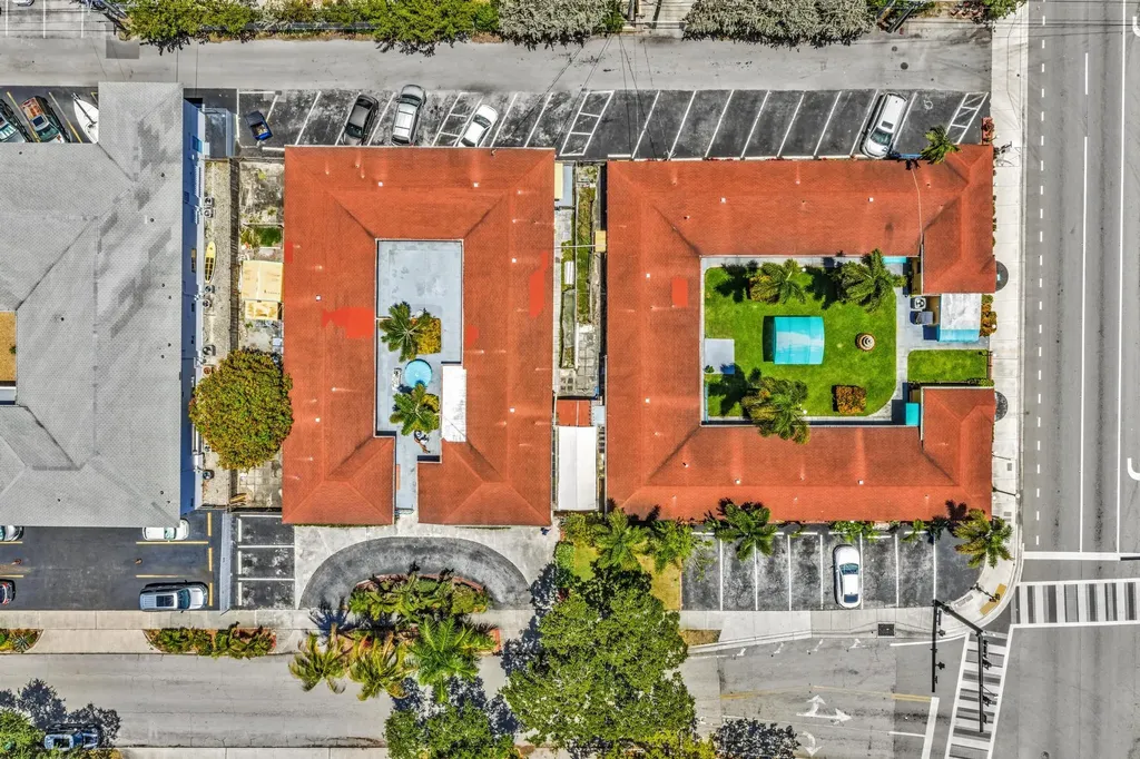 418 S Federal Highway Hollywood FL