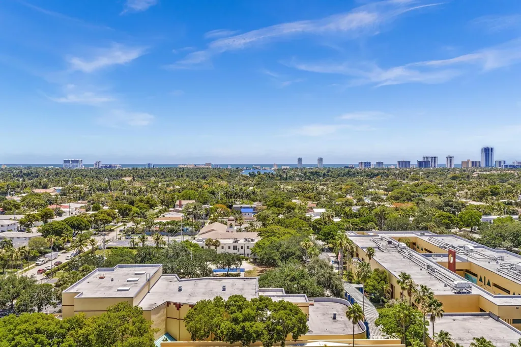 418 S Federal Highway Hollywood FL