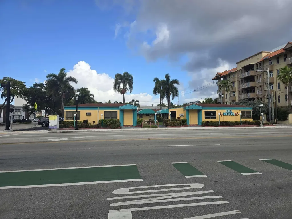 418 S Federal Highway Hollywood FL
