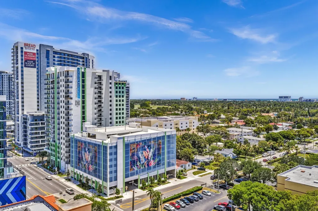 418 S Federal Highway Hollywood FL