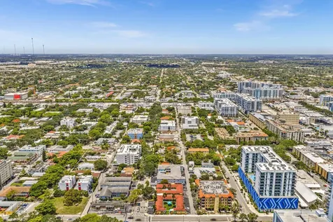 418 S Federal Highway Hollywood FL