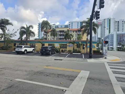 418 S Federal Highway Hollywood FL