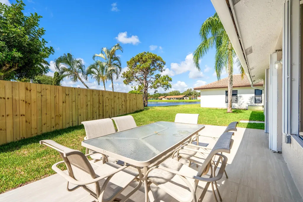 74 Vista Del Rio Boynton Beach FL 33426