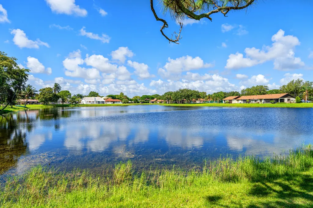 74 Vista Del Rio Boynton Beach FL 33426